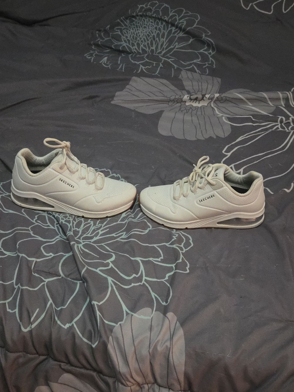 Skechers Men’s Off-White Athletic Sneakers with Air Cushion